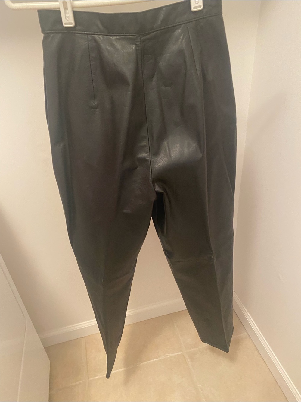 Petite Women Leather Pants - Picture 3 of 7